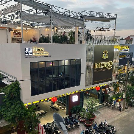 Hero Hostel & Billiards Тяудок Екстер'єр фото